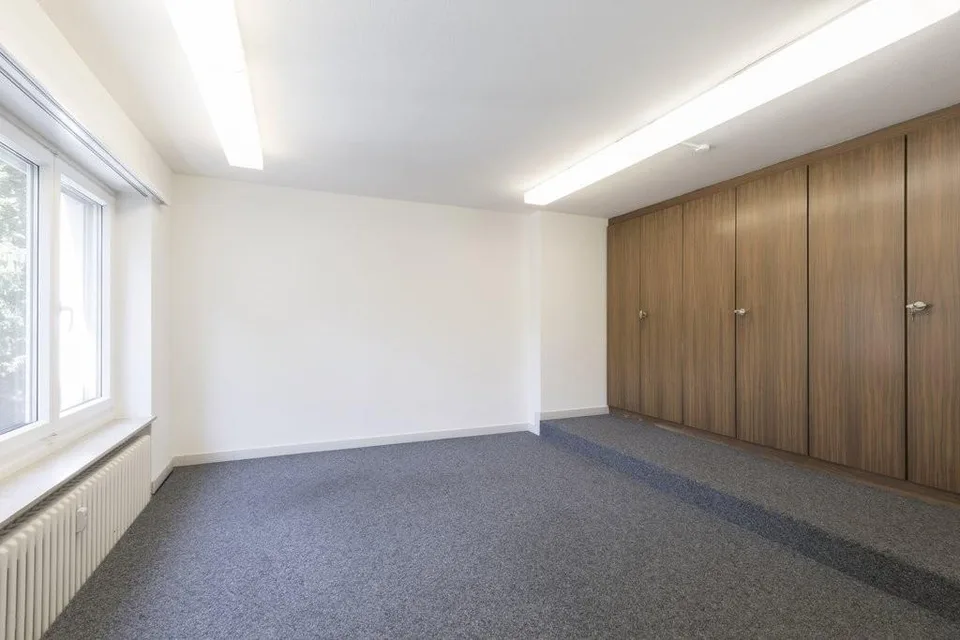 Bürofläche beim Spalentor: Hell, funktional, erweiterbar – Foto 8 von 11