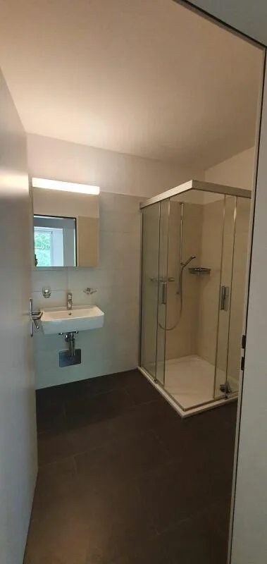 Zentral Wohnen mit Sitzplatz!