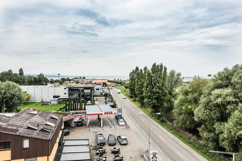 Lager 50 m² im 2. OG mit Laderampe und Warenlift