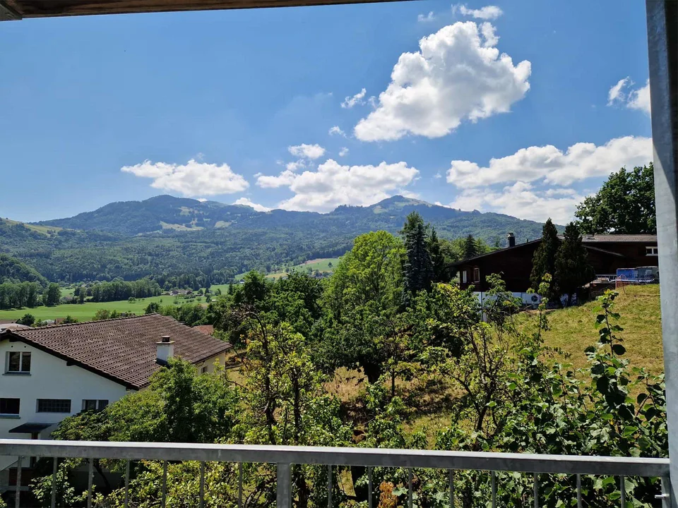 Helle, freundliche Wohnung in 3-Familienhaus