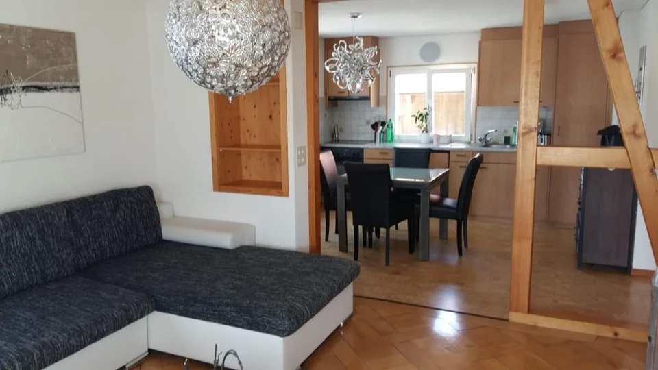 Geräumige 2 1/2 Zimmer Wohnung