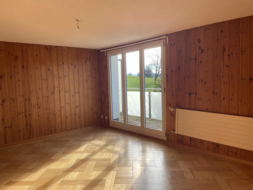 Geräumige 2 1/2 Zimmer Wohnung
