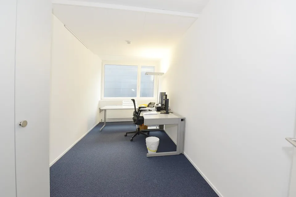Büro- und Gewerberäume mit Schulungsraum, Coworking – photo 7 of 8