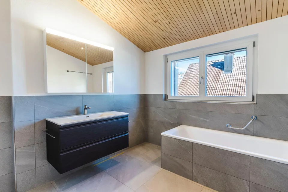 Heimelige 2.5 Zimmer Dachgeschosswohnung zu vermieten – Foto 7 von 11