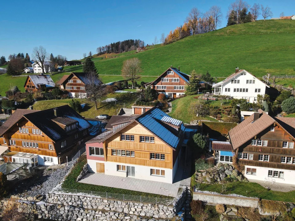 Heimelige 2.5 Zimmer Dachgeschosswohnung zu vermieten – Foto 10 von 11