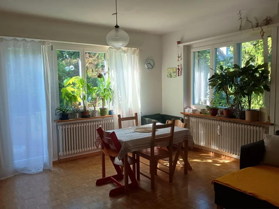 Helle 4-Zimmer-Wohnung  Wohnen im Grünen