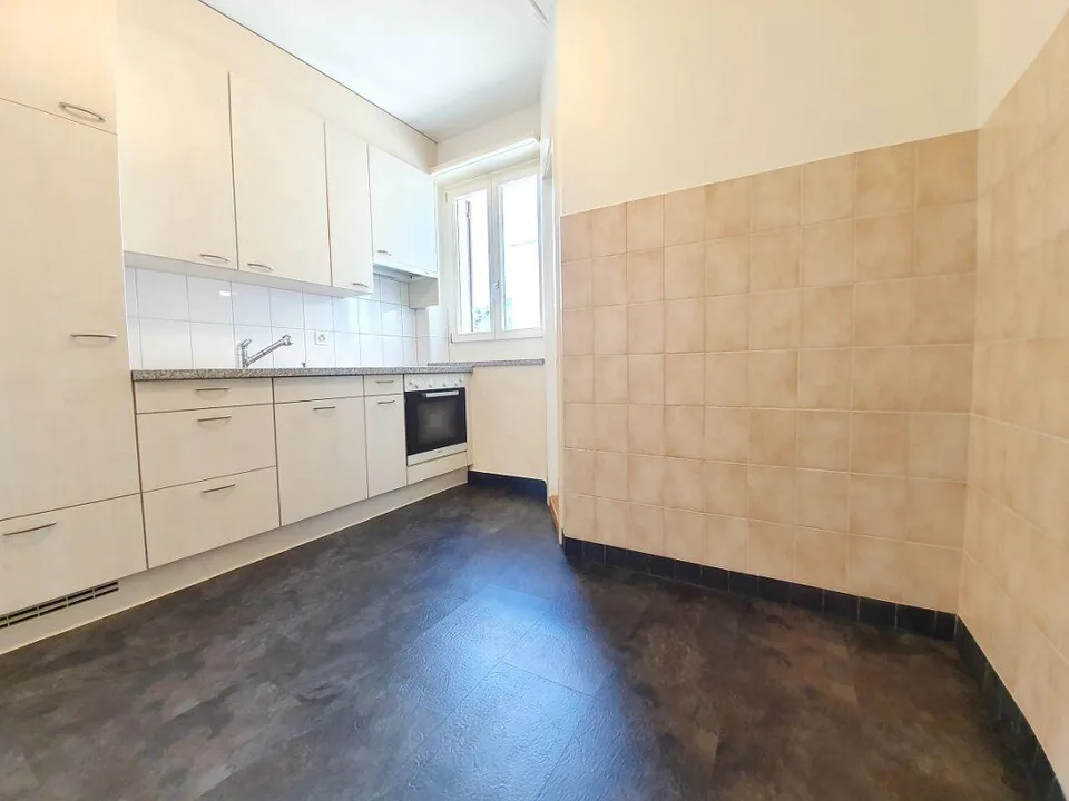 Gemütliche Wohnung im 4-Familien-Haus auf der Breite