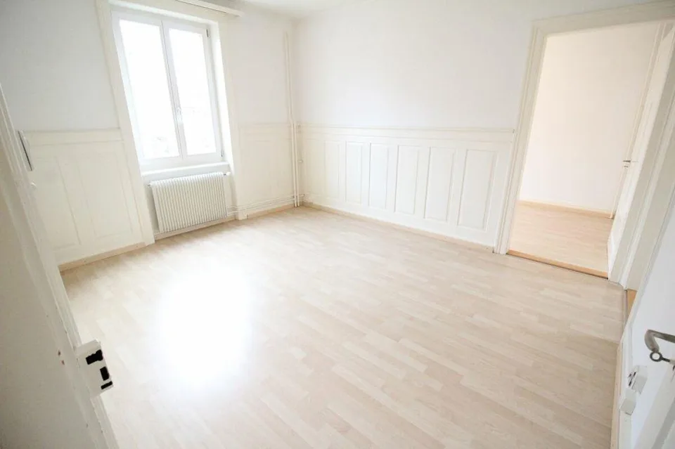 Gemütliche Wohnung im 4-Familien-Haus auf der Breite