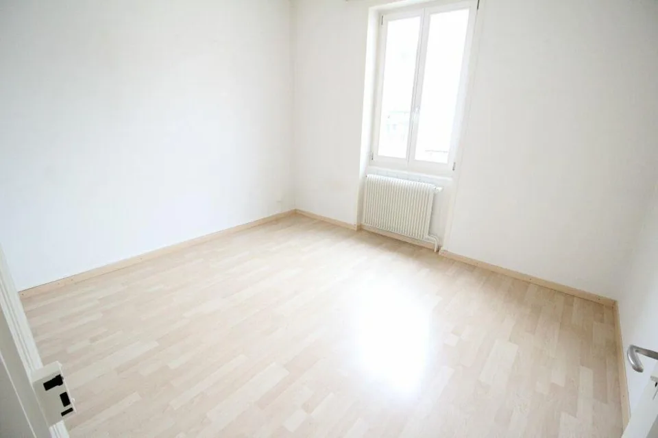 Gemütliche Wohnung im 4-Familien-Haus auf der Breite