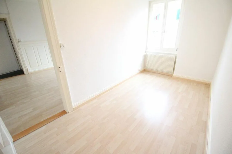 Gemütliche Wohnung im 4-Familien-Haus auf der Breite