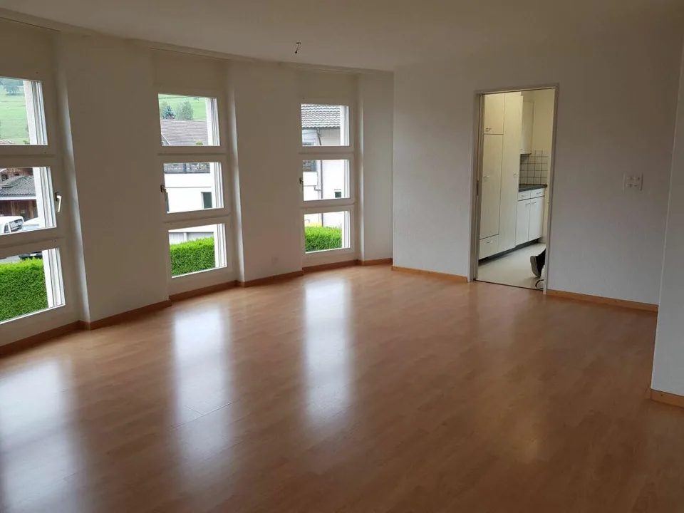 Gemütliche 4.5-Zimmerwohnung an ruhiger Lage!