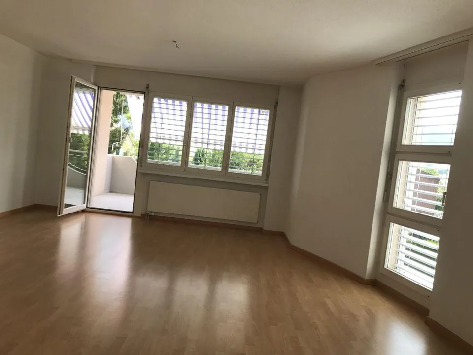 Gemütliche 4.5-Zimmerwohnung an ruhiger Lage!