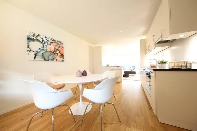 Moderne 3.5-Zimmerwohnung mit Balkon