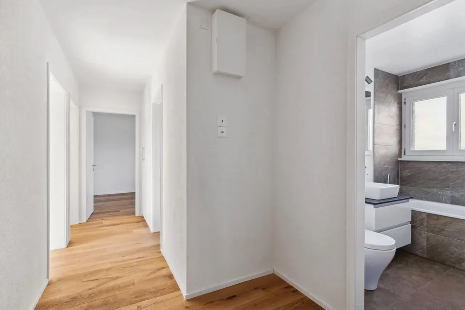 helle 3.5 Zimmer Wohnung in Rickenbach b Wil