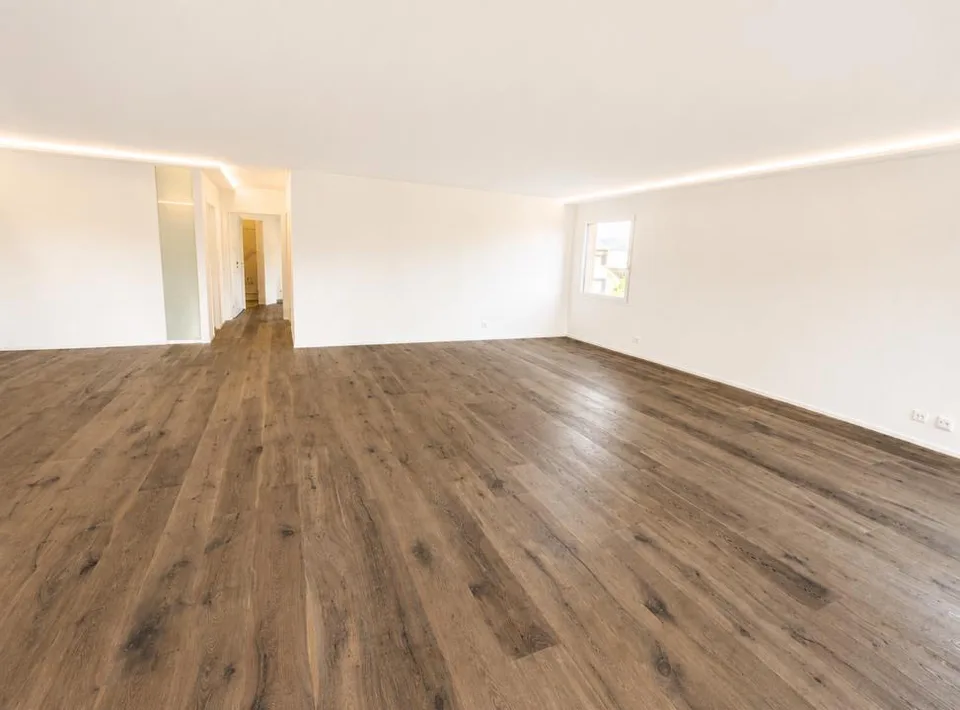 Liebhaberstück am Bramberg zu vermieten - Hochwertige 3.5-Zimmerwhg.