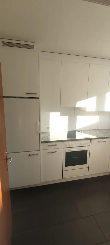 Geräumige 2.5 Zimmer Wohnung mit Balkon