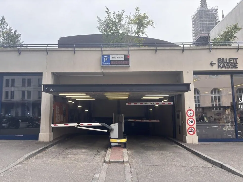 Auto-Einstellplatz im Zentrum der Stadt