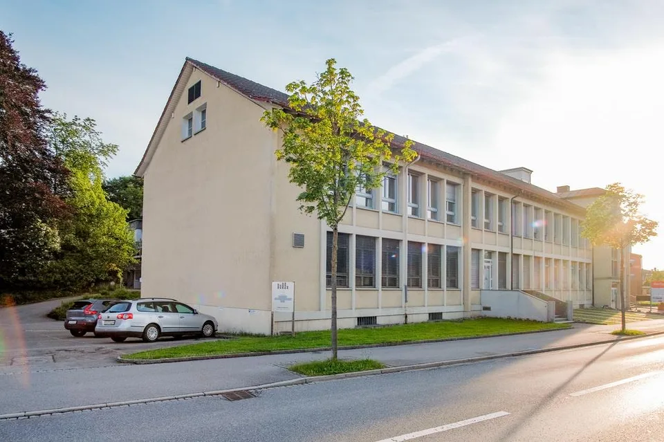 Aussenparkplatz zu vermieten