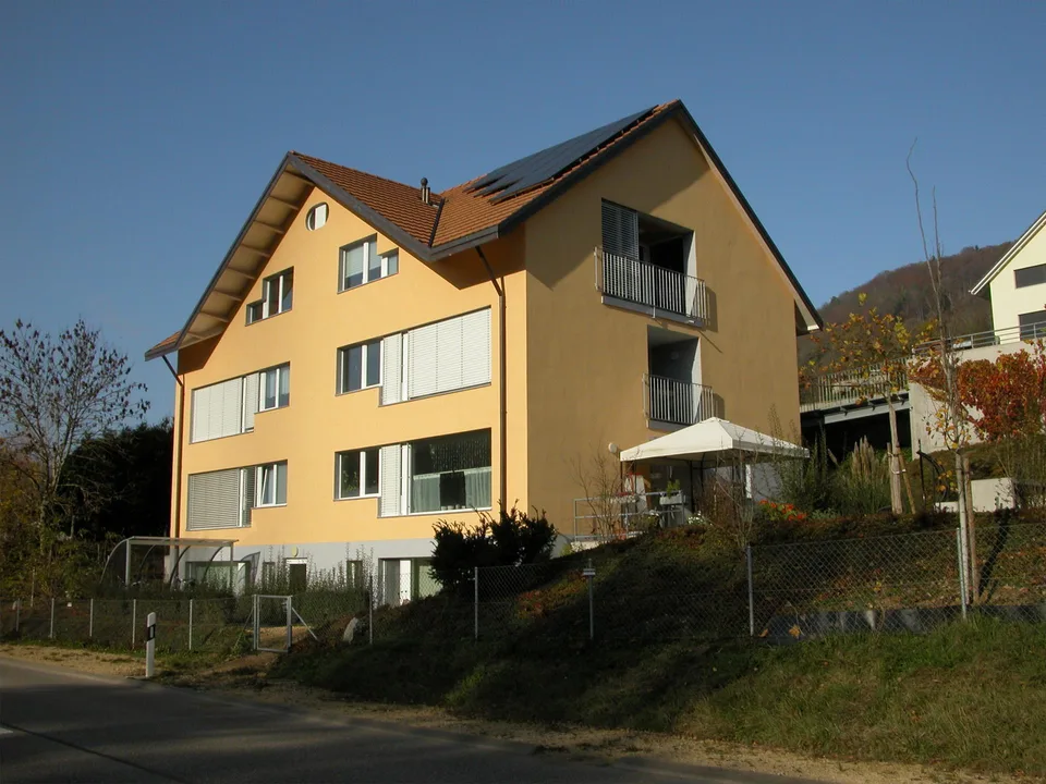helle 3,5 Zimmer-Wohnung - ländlich gelegen - guter OEV Anschluss!