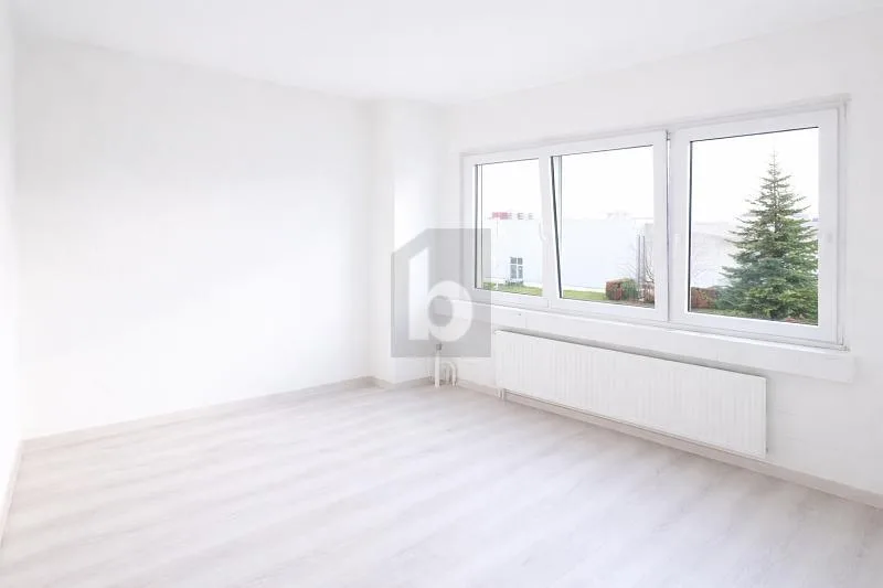 MODERNE ET LUMINEUX AUX AVOUILLONS