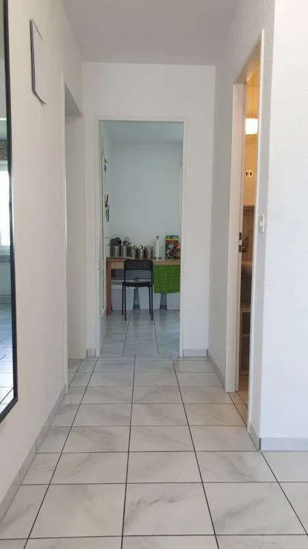 Schöne geräumige 3.5-Zimmerwohnung mit einer grossen Terrasse