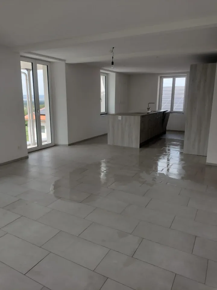 Grosszügige 5.5-Zimmer-Wohnung im Grünen