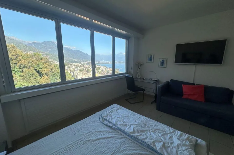 Appartamento ammobiliato 2.5 locali con splendida vista lago – foto 6 di 7