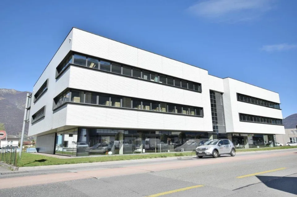 Geschäftsflächen in einer strategischen Zone | Modular commercial s... – Foto 7 von 9
