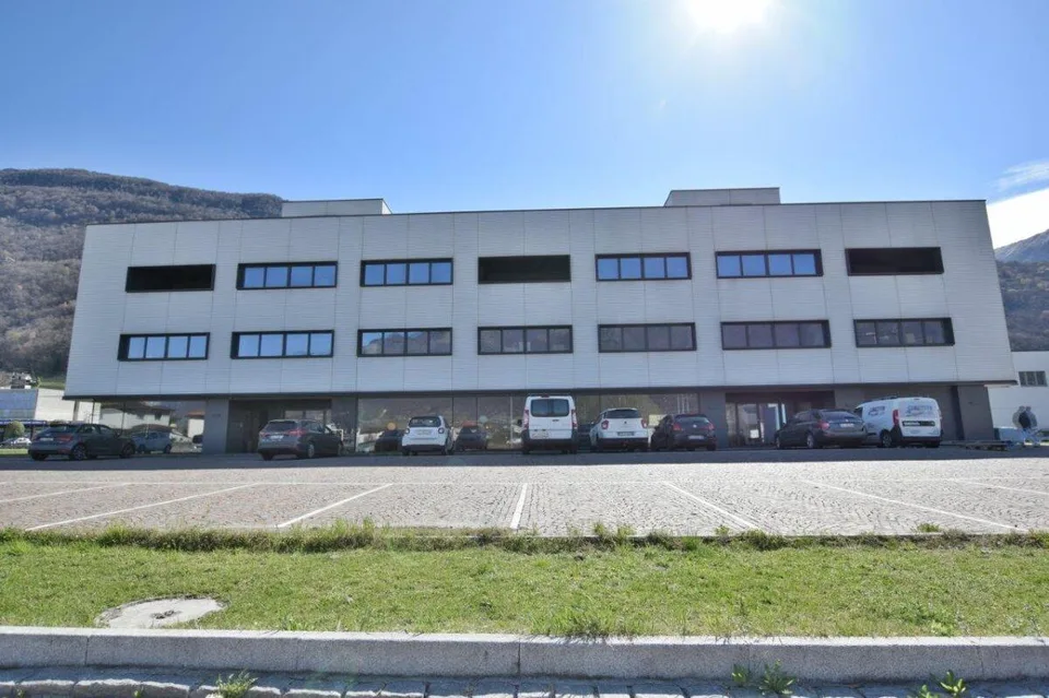 Geschäftsflächen in einer strategischen Zone | Modular commercial s... – Foto 9 von 9