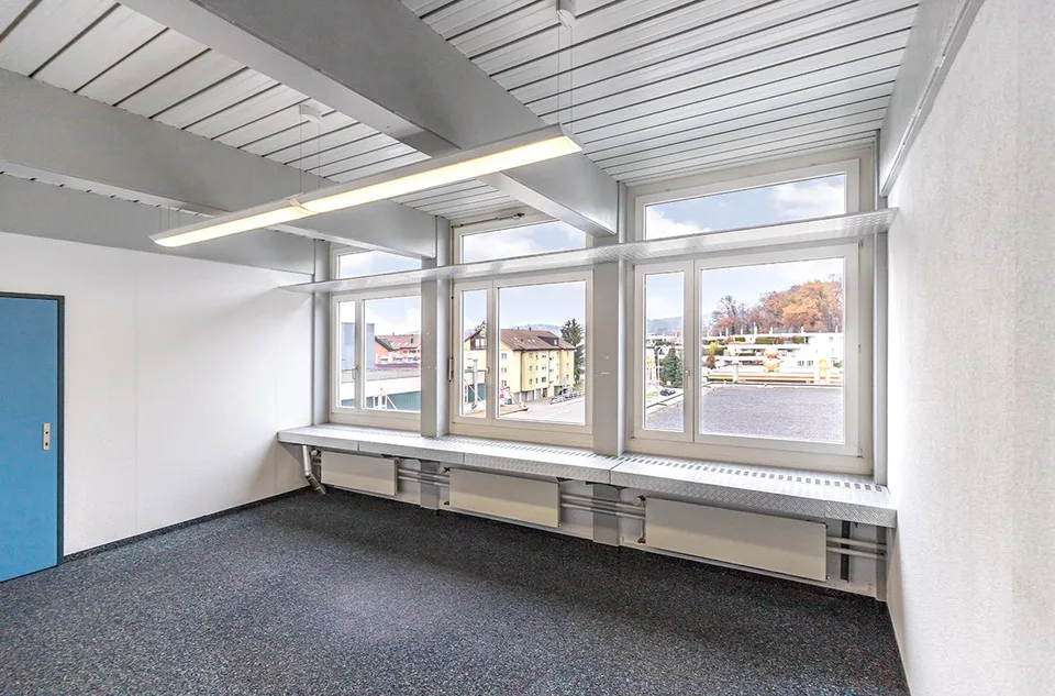 Befristete Büros /Ateliers an der Steinackerstrasse 19 in Kloten