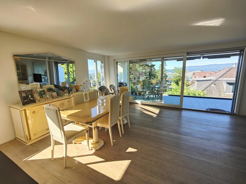 Traumhafte Maisonettewohnung mit Weitsicht!