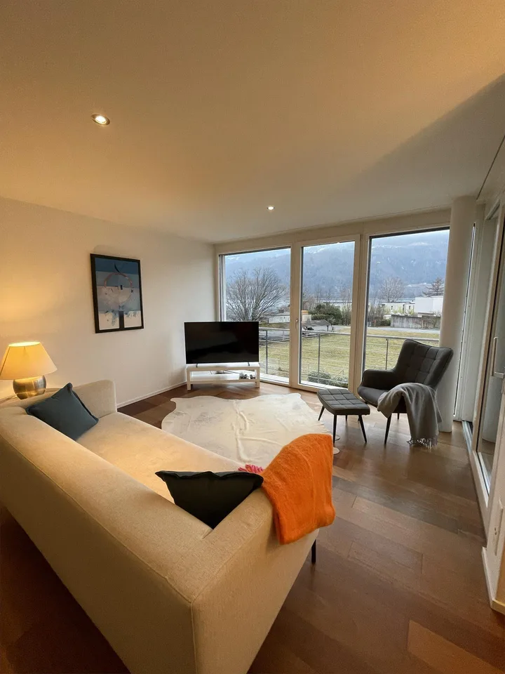 Moderne Loftwohnung mit traumhaftem See- und Bergblick in Weesen