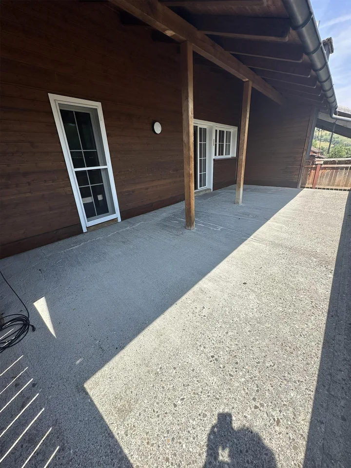 Haus, Werkstatt, Lagerraum