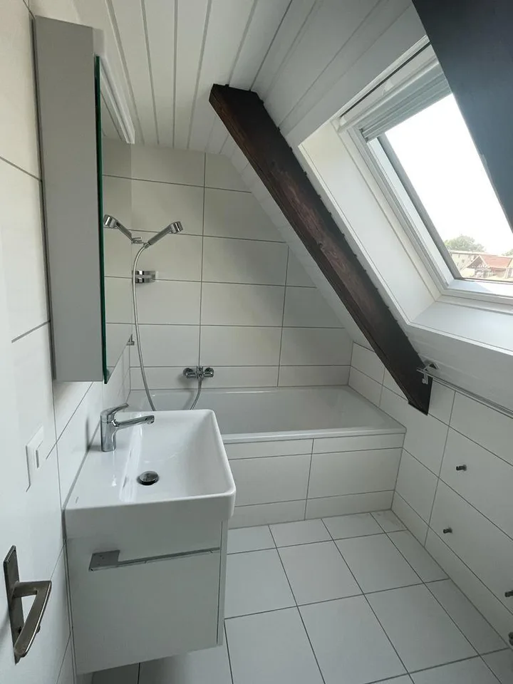 Attraktive 2.5 Zimmer-Dachwohnung