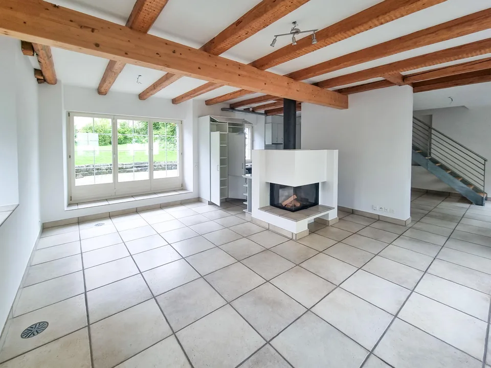 Charmantes 4.5-Zimmer-Doppeleinfamilienhaus in Meilen