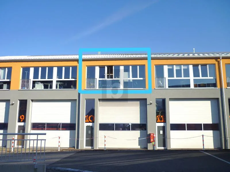 ESPACE MODERNE LUMINEUX + MEZZANINE !