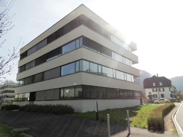 Ihr neuer Einstellhallenplatz Einungerstrase/Strandweg Burgdorf