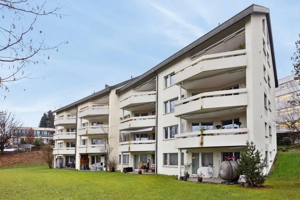 Gemütliche Dachwohnung in grüner Umgebung