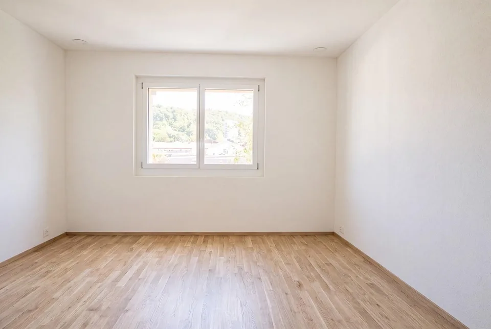 Erstbezug von moderner 3.5-Zimmer-Wohnung mit grosszügigem Balkon!
