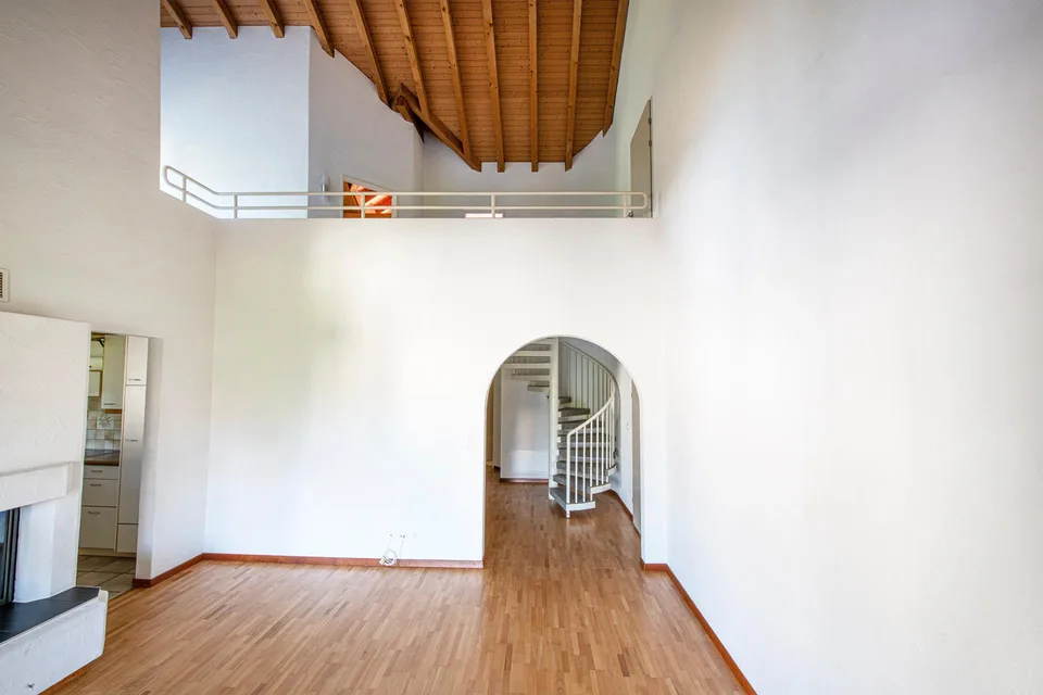 Einladende 5.5-Zimmer Maisonettewohnung ab 1.10.26 zu vermieten