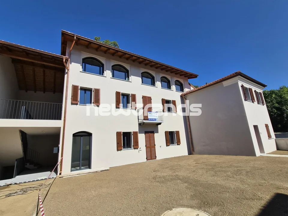 Affittasi 2.5 locali in prima locazione con giardino privato – photo 10 of 12