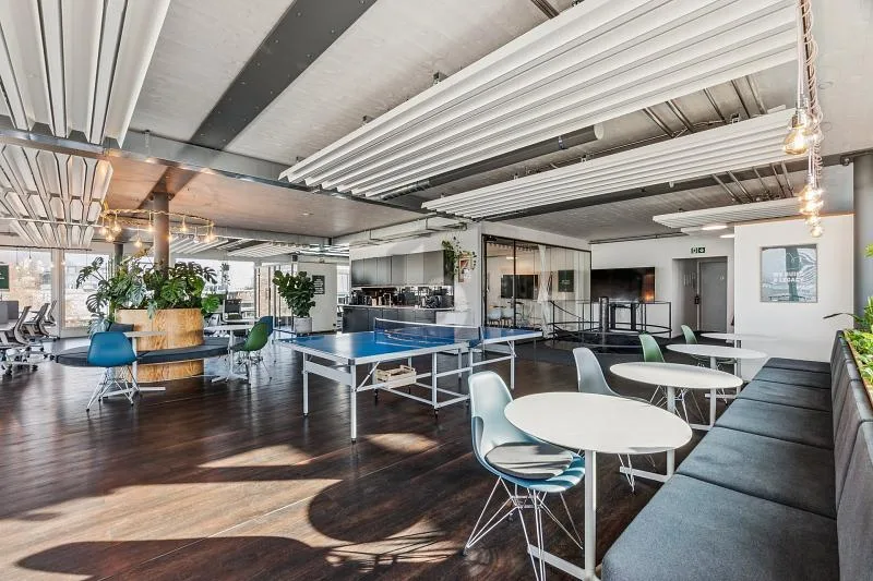 SMART-OFFICE IM PULSIERENDEN KREIS 5