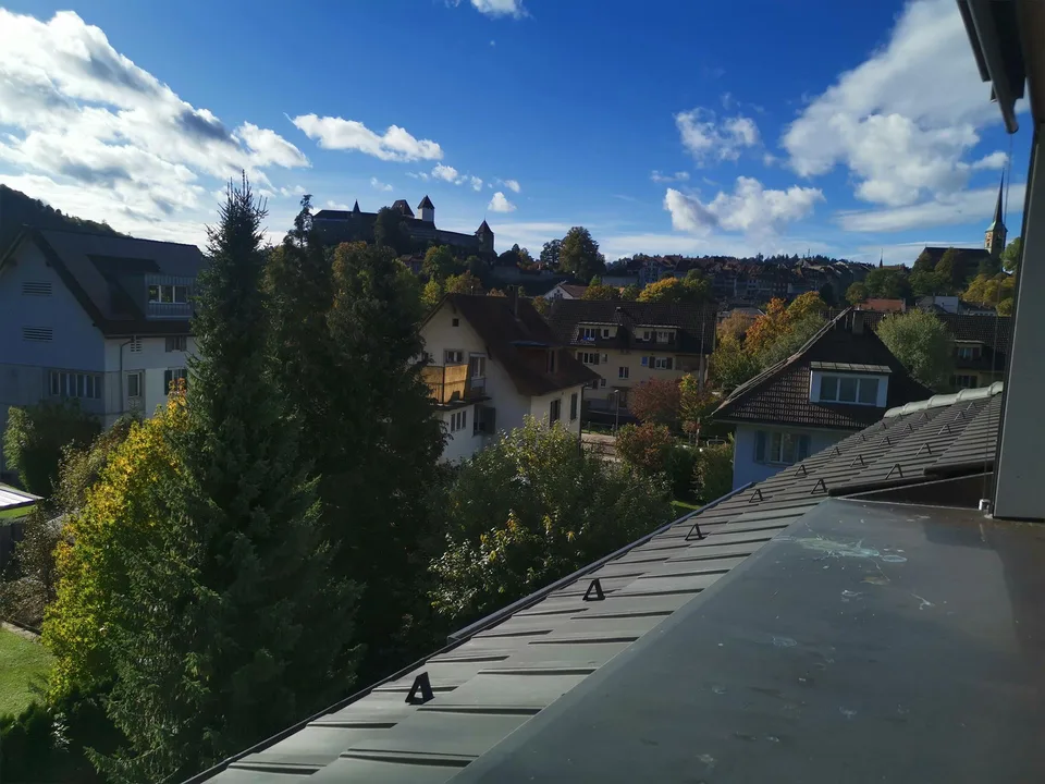 Charming 1.5-room attic apartment with balcony in Burgdorf – photo 7 of 7