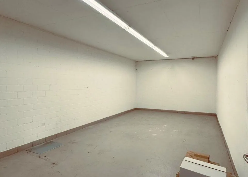 Gewerbe- & Lagerfläche (147 m²) mit ebenerdiger Anlieferung und gro... – Foto 6 von 9