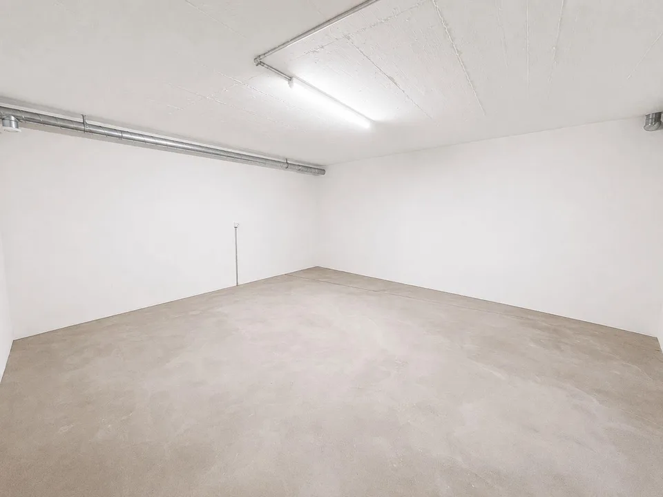 Lagerfläche als Magazin mit Toilette an zentraler Lage in Stetten z...