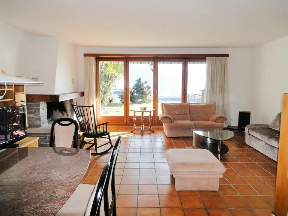 Locarno Monti - 4.5-Zimmer-Reihenhaus mit Seesicht und Privatgarten