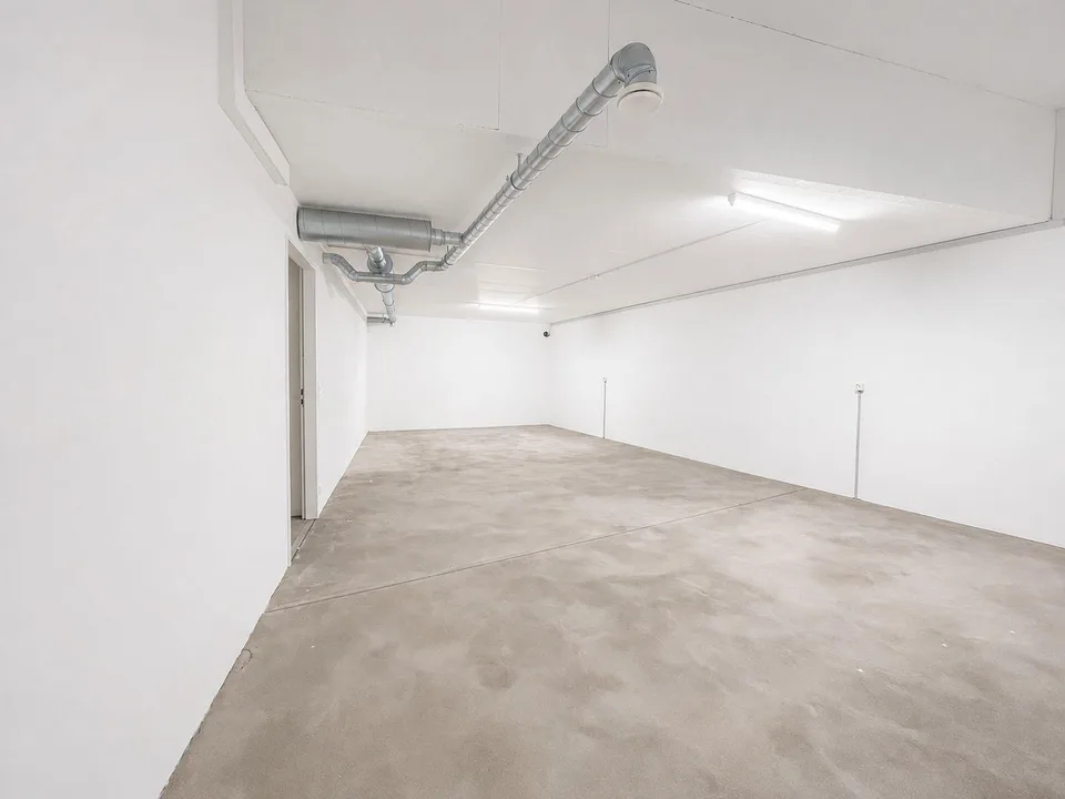 Lagerfläche als Magazin mit Toilette an zentraler Lage in Stetten z...