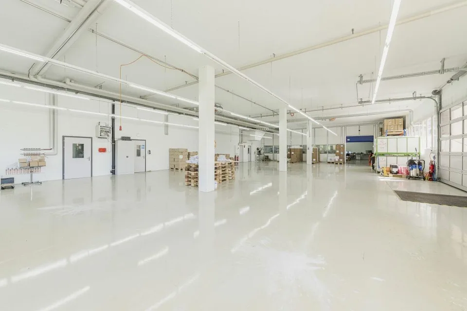 Vielseitige und flexible Gewerbefläche mit Top-Anbindung in Schaffh...