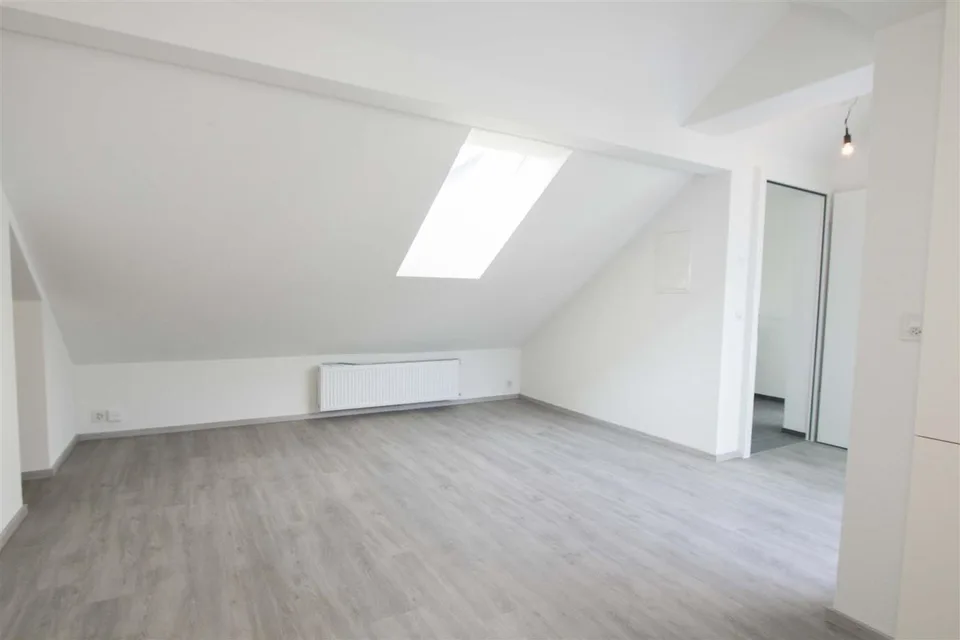 Moderne Dachwohnung mit ganz toller Aussicht!