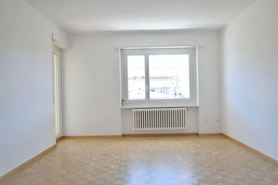 À louer appartement de 3,5 pièces partiellement rénové
